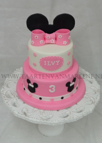 Minnie mouse taart
