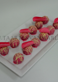 gevulde soesjes met chocolade