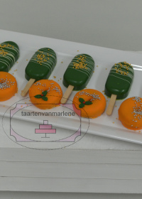 Cakepopsicles en mini donuts